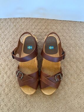 MIA Brown Leather Buckle Crisscross Wood-Effect Wedges
